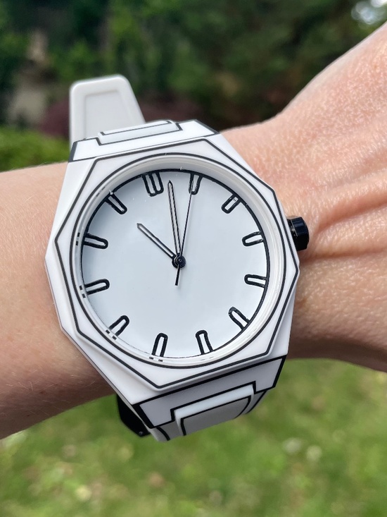 Accessories - Anime Sketch-Style White 2D Manga Watch Oversized Unisex Tron